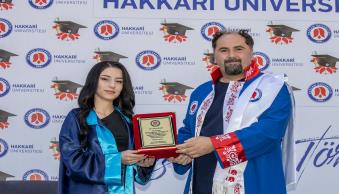 Üniversitemiz 17. Mezunlarını Coşkuyla Uğurladı