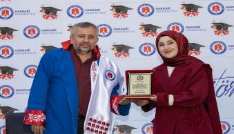 Üniversitemiz 17. Mezunlarını Coşkuyla Uğurladı