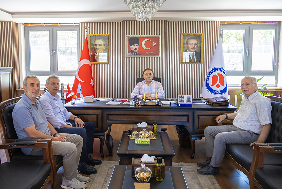 Yüzüncü Yıl Üniversitesi Eğitim Fakültesi Öğretim Üyelerinden Rektörümüze Ziyaret
