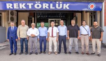 Cihannüma ve Bilhikem Dernekleri Van İl Yönetiminden Rektörümüze Ziyaret