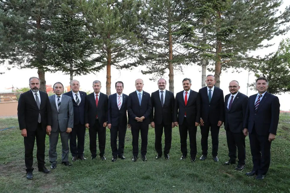Malazgirt Zaferi'nin 954. Yıldönümünde Bölge Üniversiteleri Ahlat’ta Buluştu