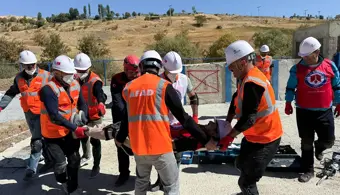 Üniversitemiz Personeline Arama Kurtarma Eğitimi Verildi