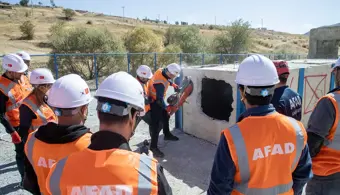 Üniversitemiz Personeline Arama Kurtarma Eğitimi Verildi