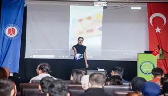 Okul Öncesi Eğitiminde Hologram Teknolojisinin Almanca Kelime Öğretiminde Etkisi Konulu Seminer Düzenlendi