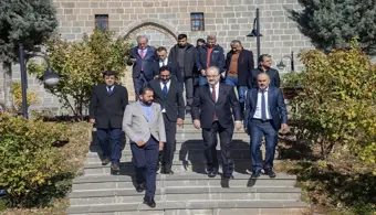 Bakan Yardımcısı Serdar Çam, Hakkâri Kent Arşiv ve Etnografya Müzesi’ni Ziyaret Etti