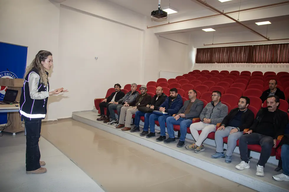 Üniversitemizde Narko Gençlik ve Narko-Rehber Eğitimi Verildi