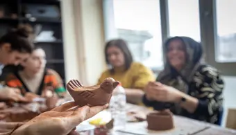 Üniversitemizde 2025 Aile Yılı Kapsamında Kadınlara Seramik ve Kil Atölyesi