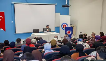 Üniversitemizde “Yer Bildirimleri” Konulu Konferans Düzenlendi