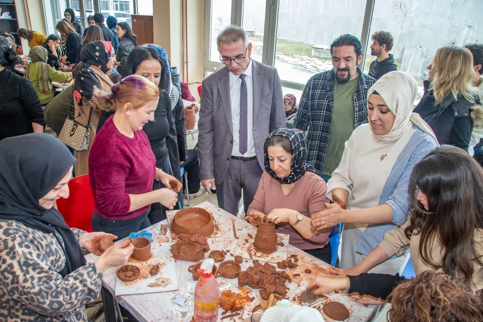 Düzenlediğimiz "Seramik ve Kil Atölyesi" Etkinliğinde Kadınlarla Buluştuk