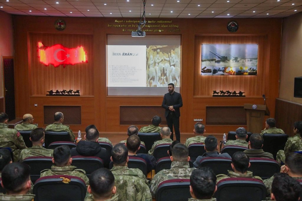 Akademisyenimiz İran’ın Tarihi ve İran–Türkiye İlişkileri Konulu Konferans Verdi