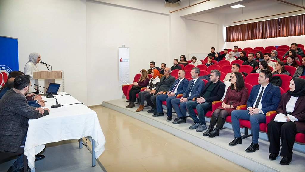 Üniversitemizde 37. Vergi Haftası Söyleşisi Düzenlendi