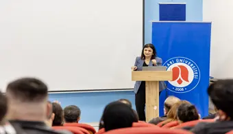 Üniversitemizde Üreten Kadın ve Şiddetle Mücadele Ele Alındı
