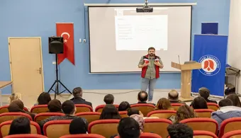 Üniversitemizde Üreten Kadın ve Şiddetle Mücadele Ele Alındı