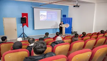 Üniversitemizde Erasmus+ Programı Bilgilendirme Toplantısı Düzenlendi