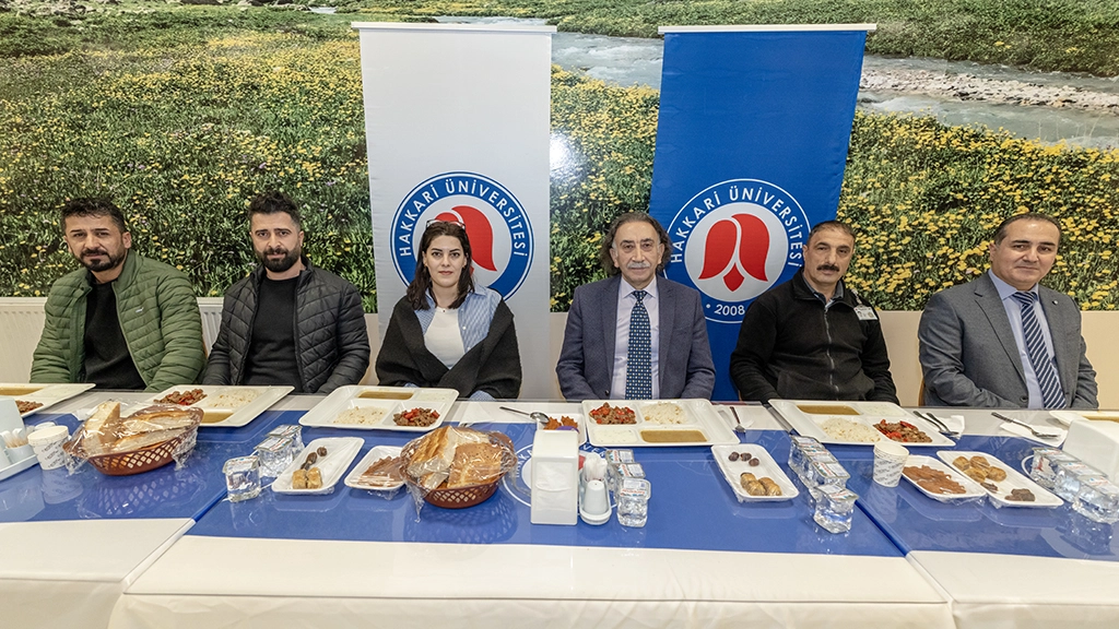 Rektörümüz İdari Personelimizle İftar Sofrasında Buluştu