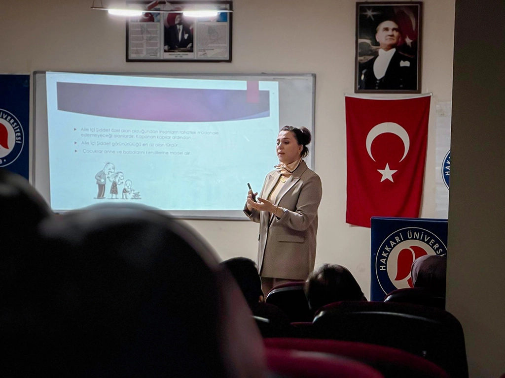 Yüksekokulumuzda Kadına Yönelik Şiddetle Mücadele Eğitimi Düzenlendi