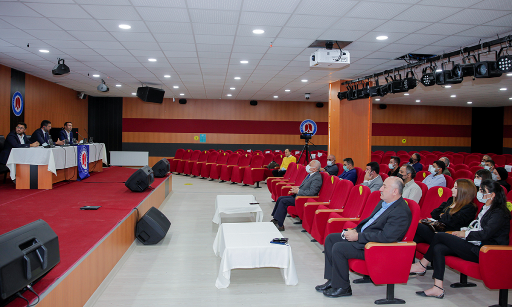 Üniversitemizde “Ortadoğu’da Göçe Tarihsel Bir Bakış” Konulu Söyleşi Düzenlendi