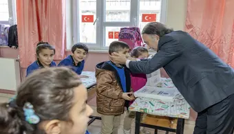 Rektörümüz Bay Köyü İlkokulunu Ziyaret Etti