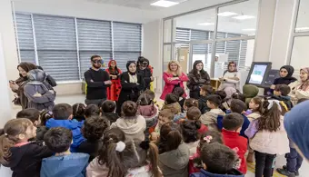 Üniversitemizde Kütüphane Haftası Kapsamında Söyleşi ve Etkinlikler Düzenlendi