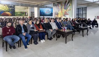 Üniversitemizde Tiyatro Etkinliği Düzenlendi