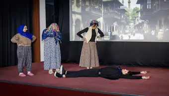 Üniversitemizde Tiyatro Etkinliği Düzenlendi