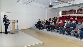 Üniversitemizde Proje Yazma Eğitimi Verildi