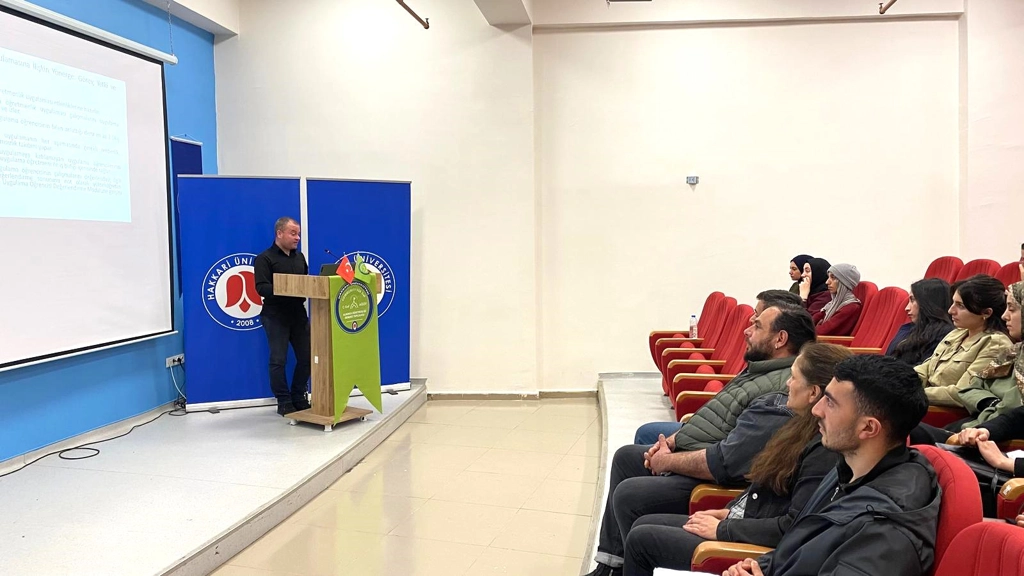 Almanca Öğretmenliği Öğrencilerimize Öğretmenlik Uygulaması Söyleşisi Düzenlendi