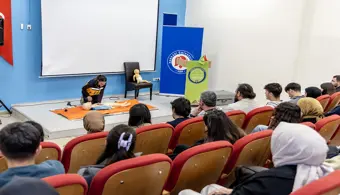 Üniversitemiz Almanca Öğretmen Adaylarına İlk Yardım Eğitimi
