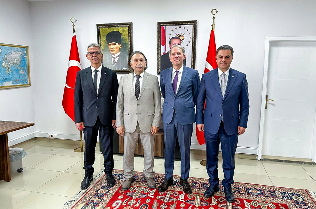 Rektörümüz ’den Dışişleri Bakanlığı Van Temsilciliğine Ziyaret