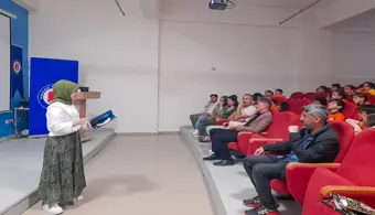 Üniversitemiz Çocuk Etkinlikleri Topluluğundan Duygularımı Yönetiyorum Etkinliği Düzenlendi