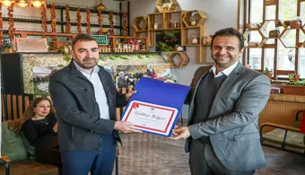 Bilim Kafe Etkinliklerinde Arıların Dünyası ve Apiterapi Konuşuldu