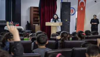 Üniversitemizde Aile İçi İletişim ve Annenin Rolü Konulu Söyleşi Düzenlendi