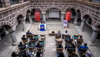 Üniversitemizde Medreselerin Kent Arşivciliğine Etkisi Konferansı Düzenlendi