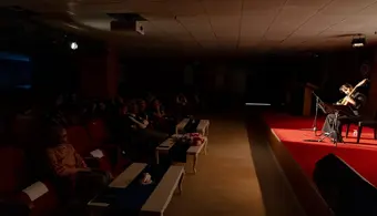 Üniversitemizde Klasik Gitar Dinletisi Düzenlendi