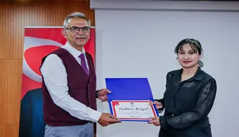 Üniversitemizde Klasik Gitar Dinletisi Düzenlendi