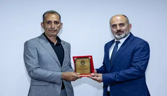 Üniversitemizde Akademik ve İdari Personel Ödüllendirildi