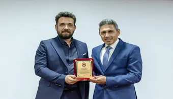 Üniversitemizde Akademik ve İdari Personel Ödüllendirildi