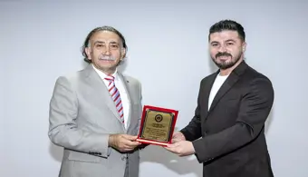 Üniversitemizde Akademik ve İdari Personel Ödüllendirildi