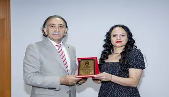 Üniversitemizde Akademik ve İdari Personel Ödüllendirildi