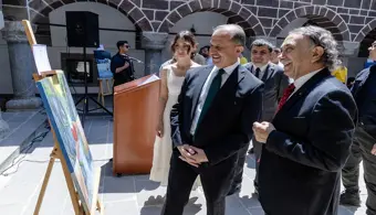 Damla Topluluğundan Kalbe Değen Renkler Resim Sergisi