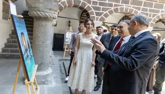 Damla Topluluğundan Kalbe Değen Renkler Resim Sergisi