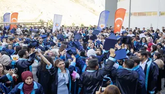 Üniversitemizde 18. Mezuniyet Töreni Gerçekleşti