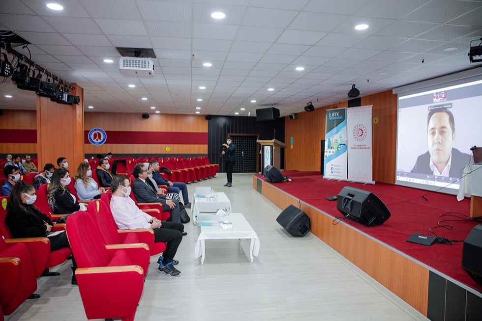 Yazılım Hareketi Programının Açılış ve Tanıtım Toplantısı Yapıldı