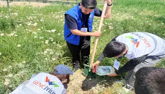 Genç İyilik Topluluğundan Fidan Dikim Etkinliği