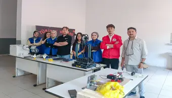 Teknofest Topluluğundan Çukurca İlçesinde Bilim Şenliği