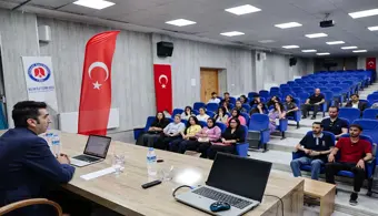 Bilim Kafe Etkinliklerinde Yapay Zekâ Çağında Meslek Seçimi Ele Alındı