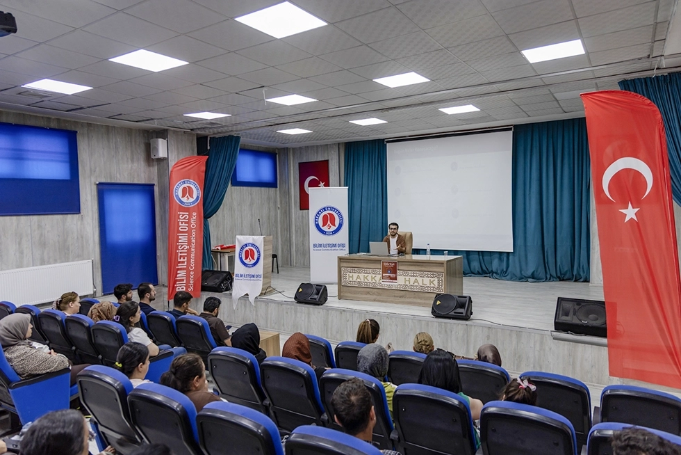 Üniversitemiz Bilim Kafe Etkinliğinde Geleceğin Meslekleri Ele Alındı