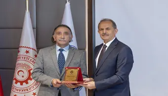 Hakkari’nin Stratejik Geleceği Sınır Lojistik Merkezi Çalıştayı’nda Ele Alındı