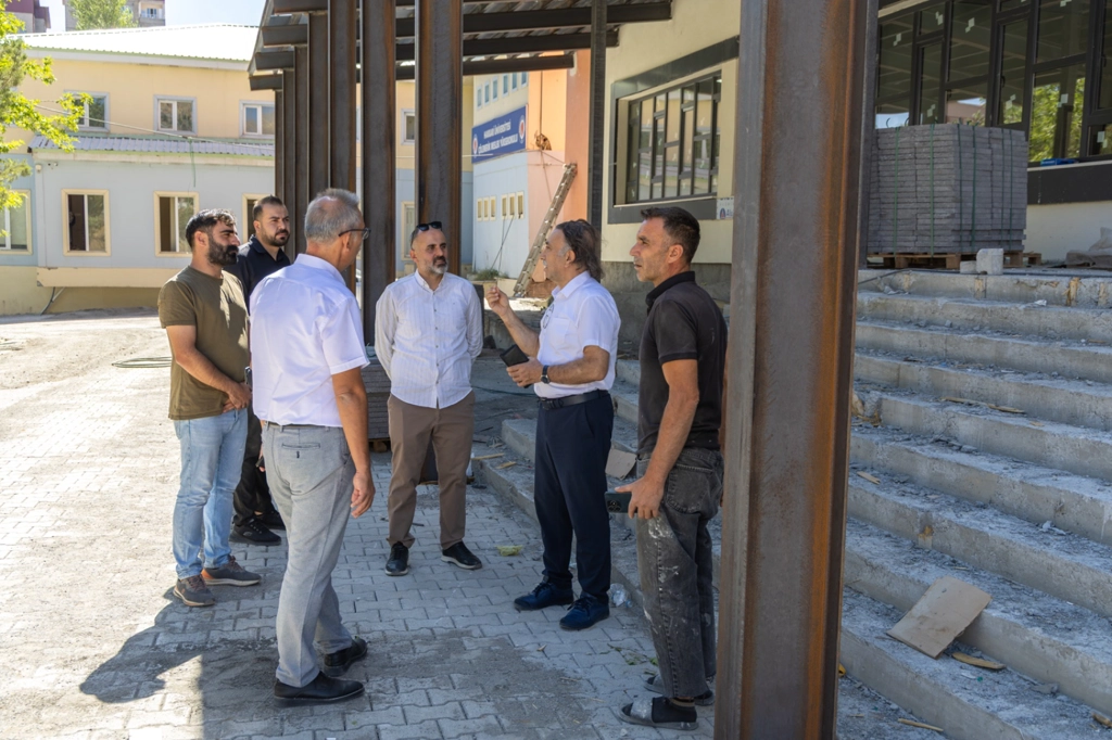 Rektörümüz Çölemerik MYO Binasında İncelemelerde Bulunundu