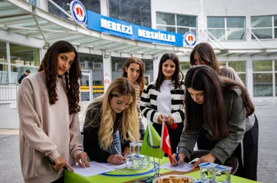 Üniversitemiz Öğrenci Toplulukları Stant Açma Etkinliği